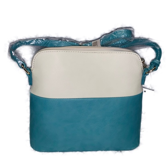 Tassel Crossbody Bag - Picture 2 of 5